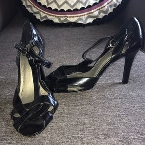 Black open toe heel size 10